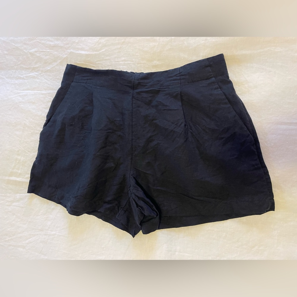 Black Linen Loft Shorts